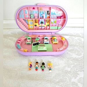 1992 Polly Pocket Stampin' School Set with 4 Figures